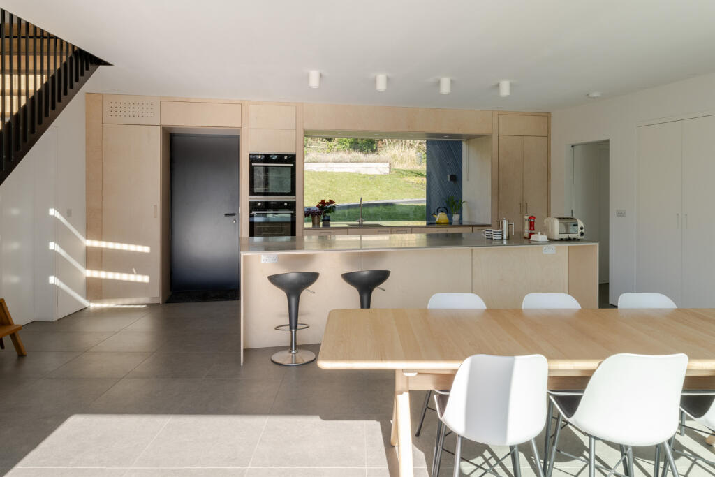 267968 - 20250303-BEECHES_TRINITY-HILL-RD_TMH-4...