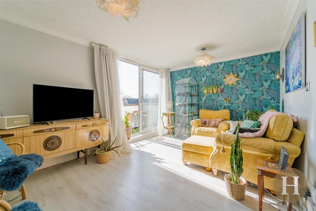 Hadleigh Estate Agents-6.jpg