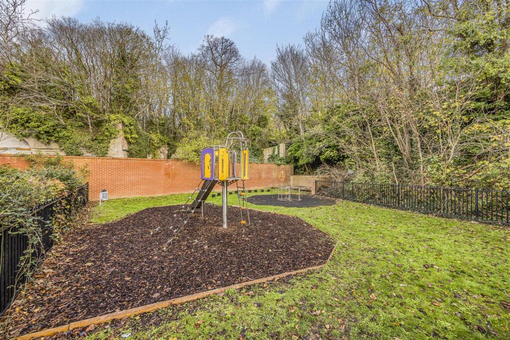 34 Southdown View, Military Road, Hilsea-PorticoMa