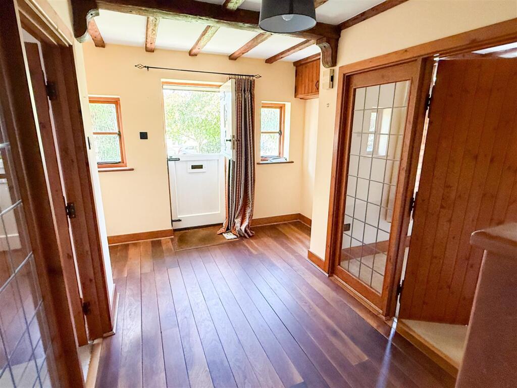 ENTRANCE HALL