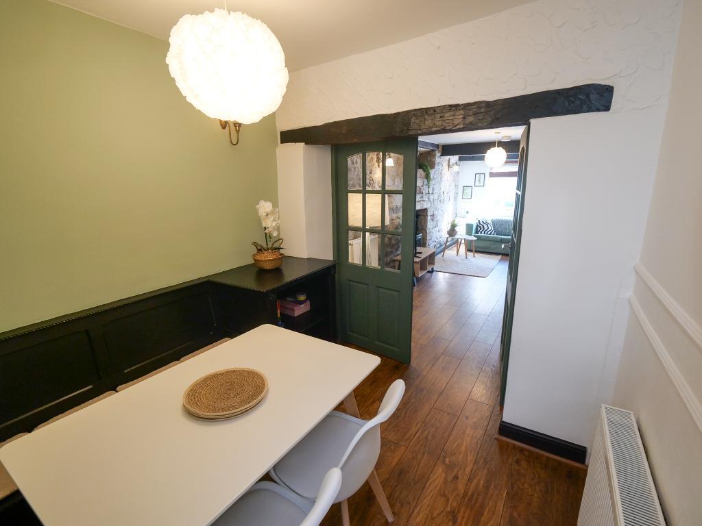 Dining Room Dual Aspect