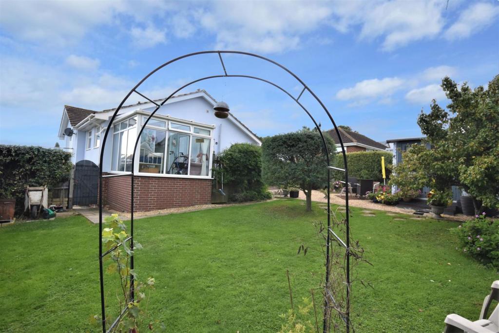 Garden..JPG