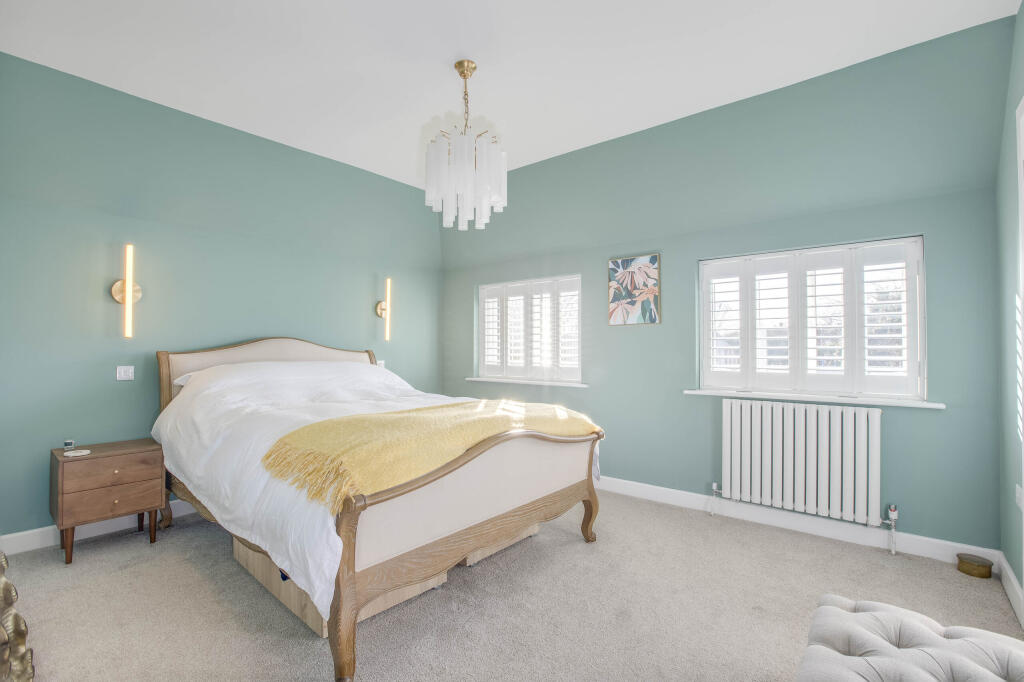 21 Trinity Avenue, SL7 3AL (LOW RES)-8