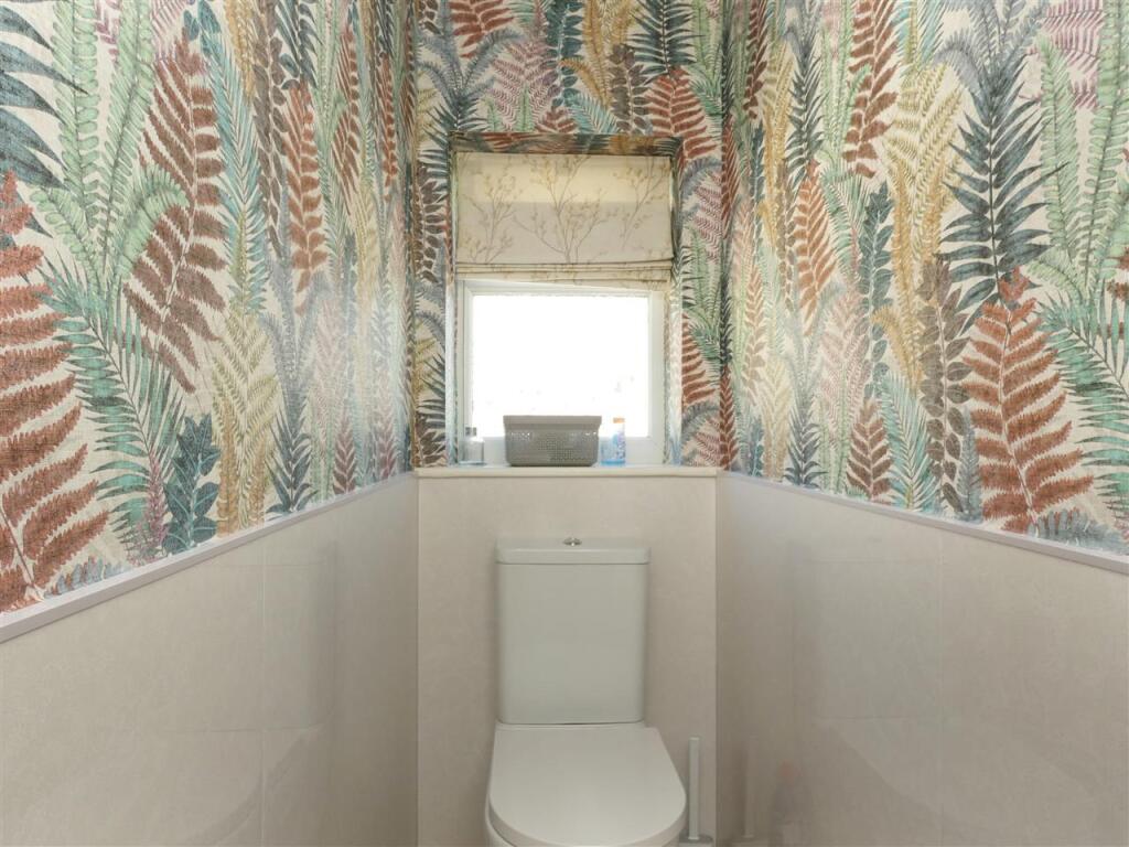 Separate WC