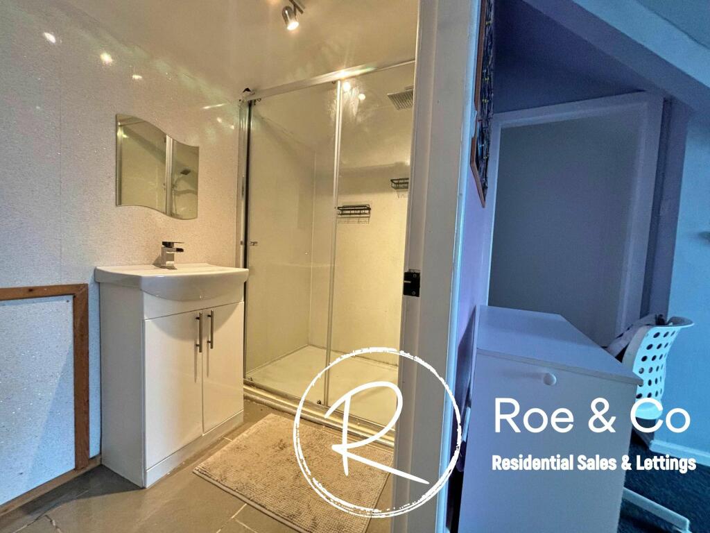 Bedroom three en-suite