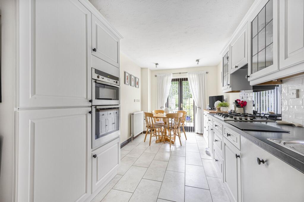 Kitchen/Breakfast Ro