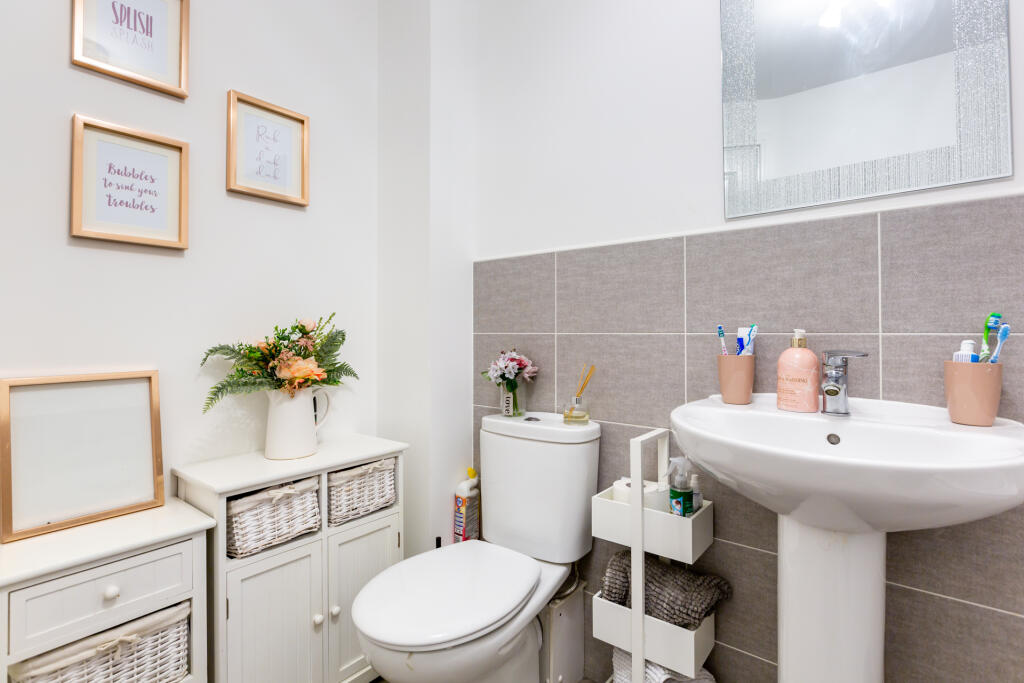 Robinson David Estate Agents 27 Cornflower Way Hig