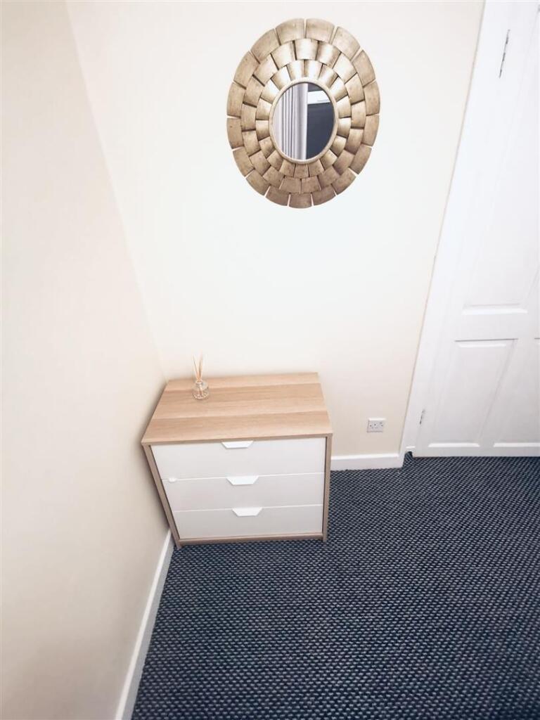 Flat 0:2, 91, Ashgill Road Glasgow  7.jpg