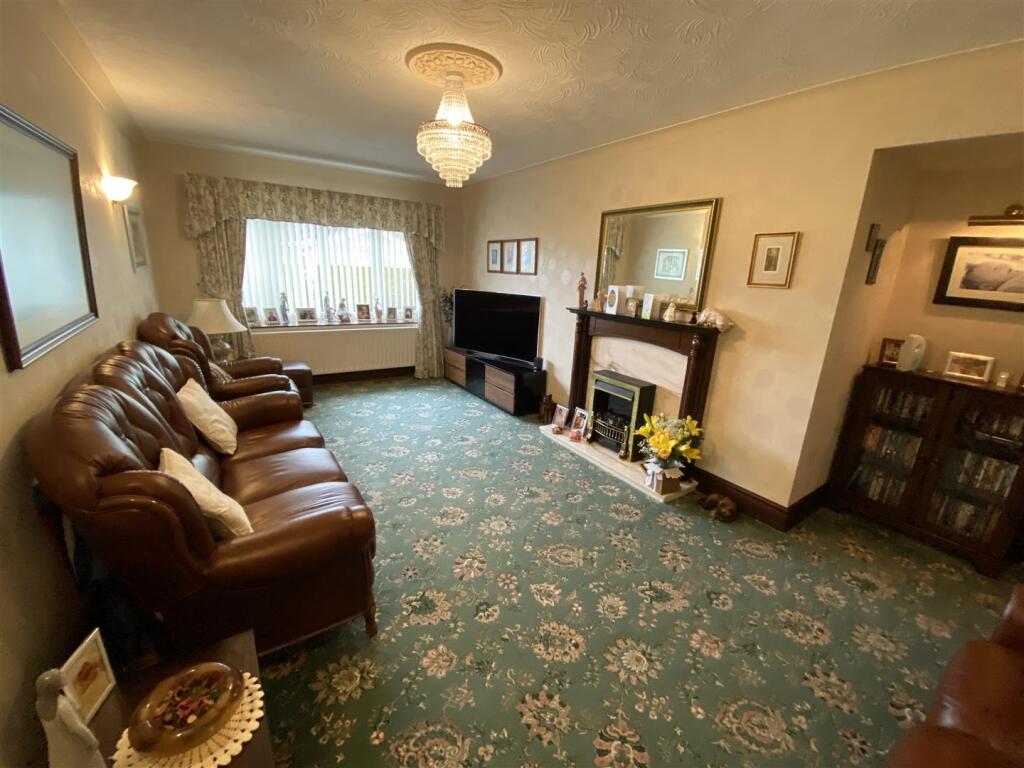 Lounge: