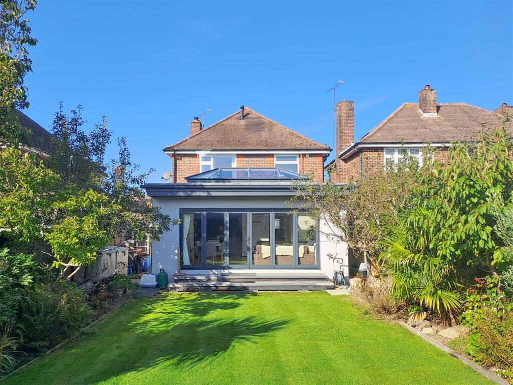 Rear Elevation/Garden