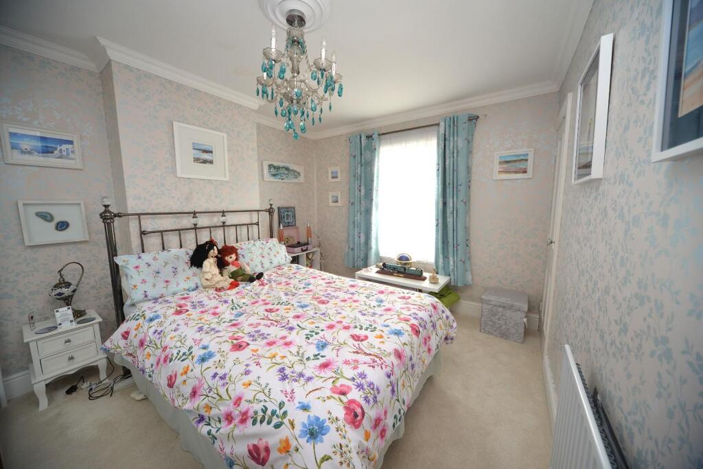 Bedroom 2.JPG