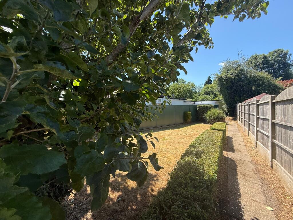 C87E1884-0454-4F08-A527-FDFC24BE5E2A