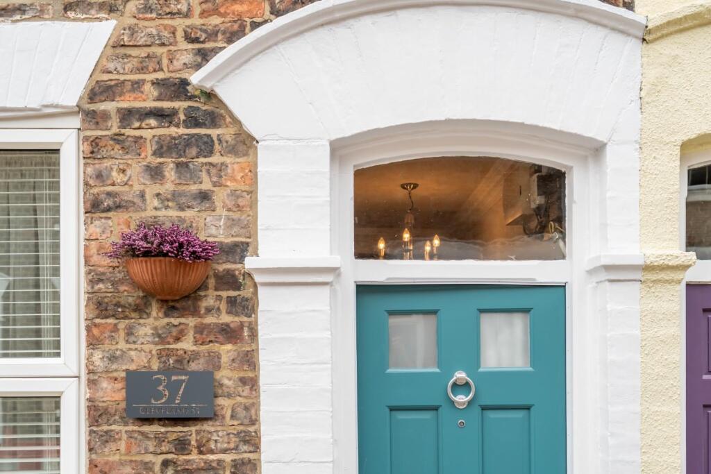 cleveland street-39.jpg