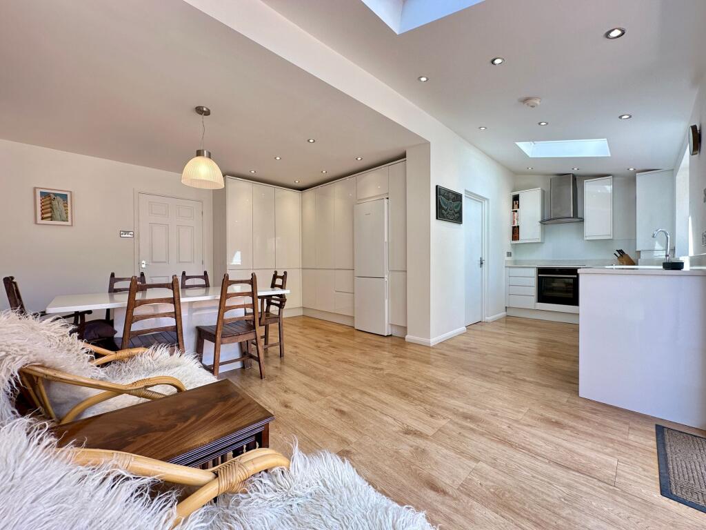 Open Plan Family Living