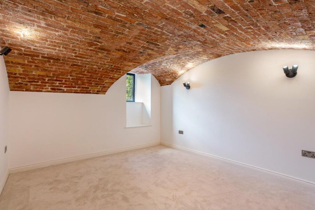 Apartment 1 302970 (10).jpg