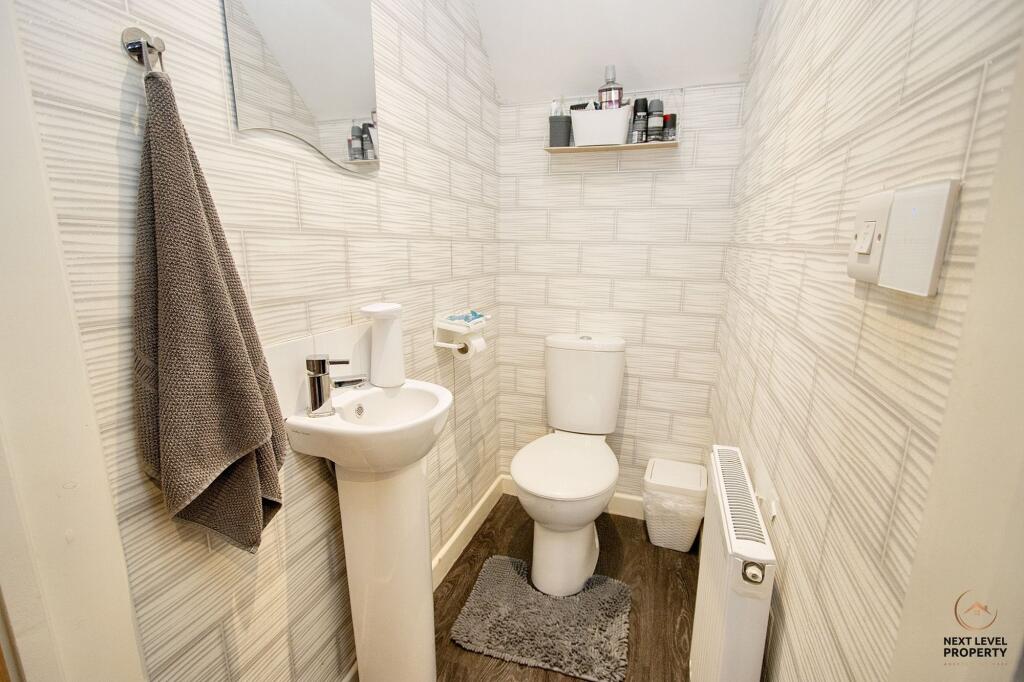 Cloakroom/WC
