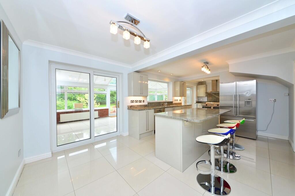 3 Deeley Close - ...