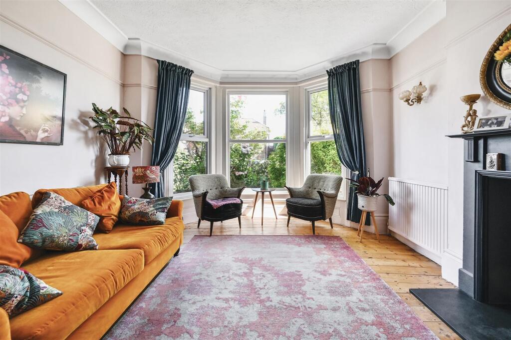 179 ASHBURNHAM ROAD (13).jpg