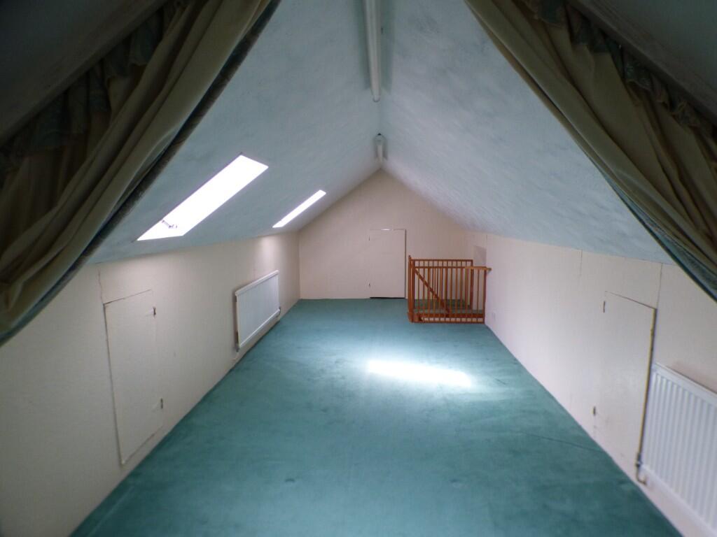 Bedroom3 (loft)