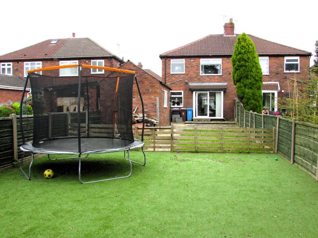 CliftonSt42gdn4.JPG