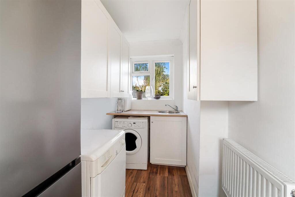 NORTH VIEW CRESCENT (20).jpg