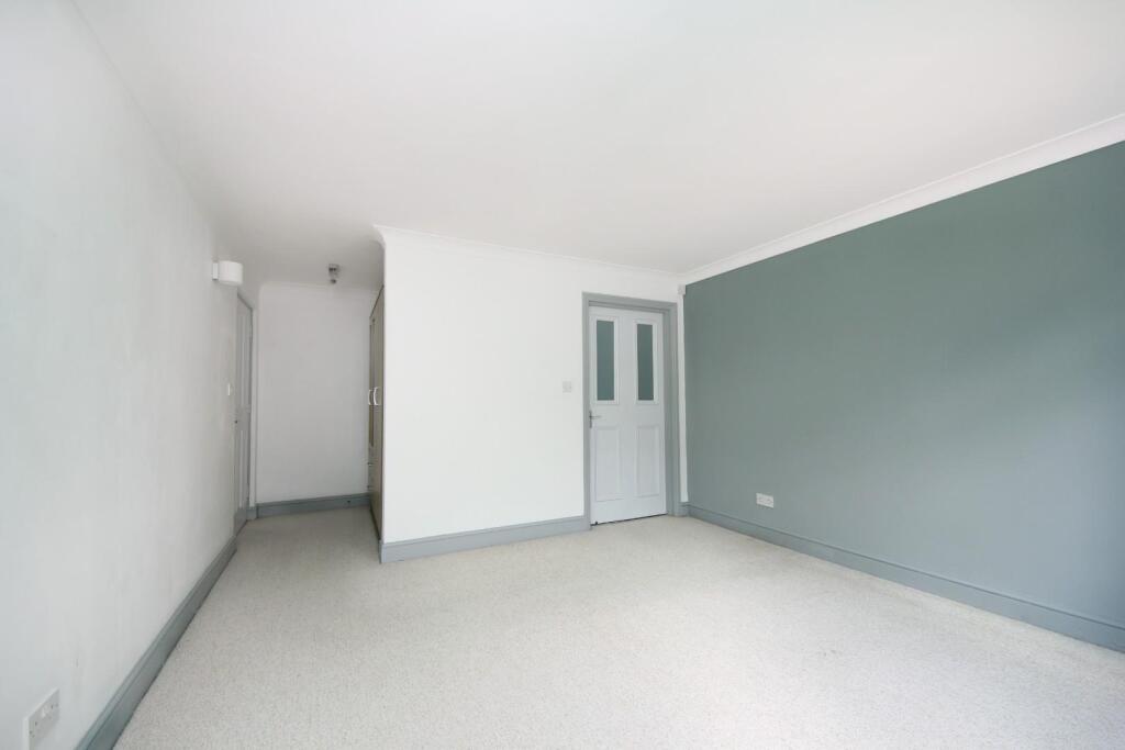 GV- F1 - 5 St Leonards Rd (14).jpg