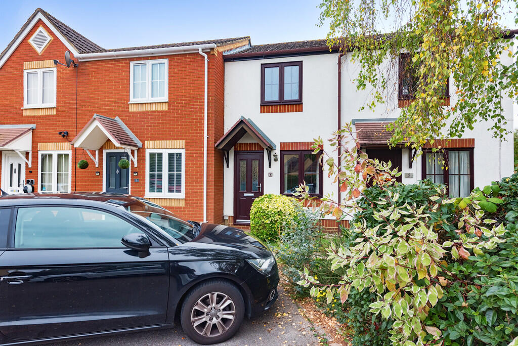 4 Thorburn Chase ...