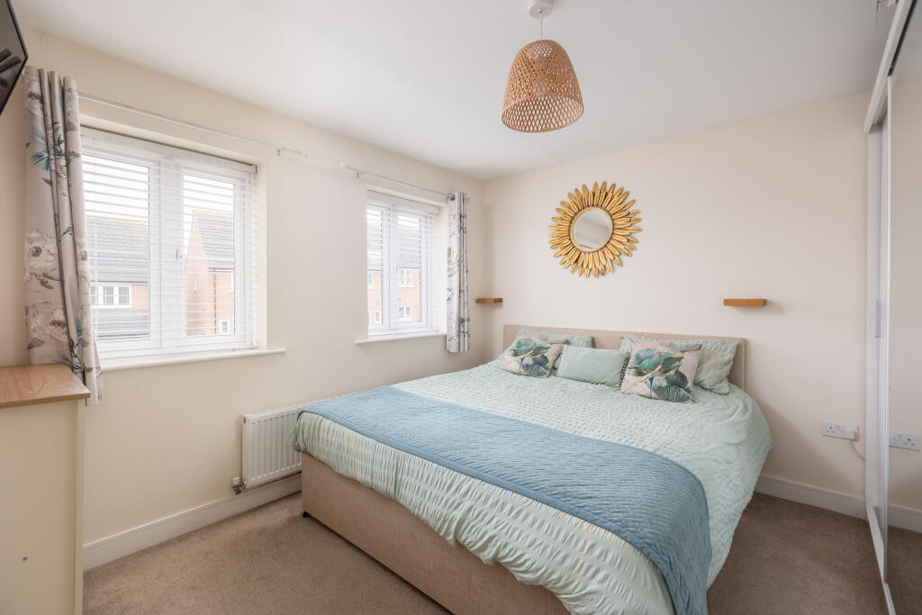 Clover Avenue 30 Bedroom 1-1