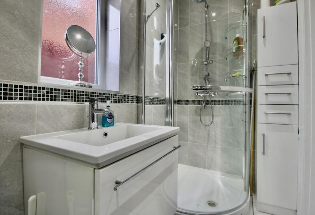 Shower Room 1