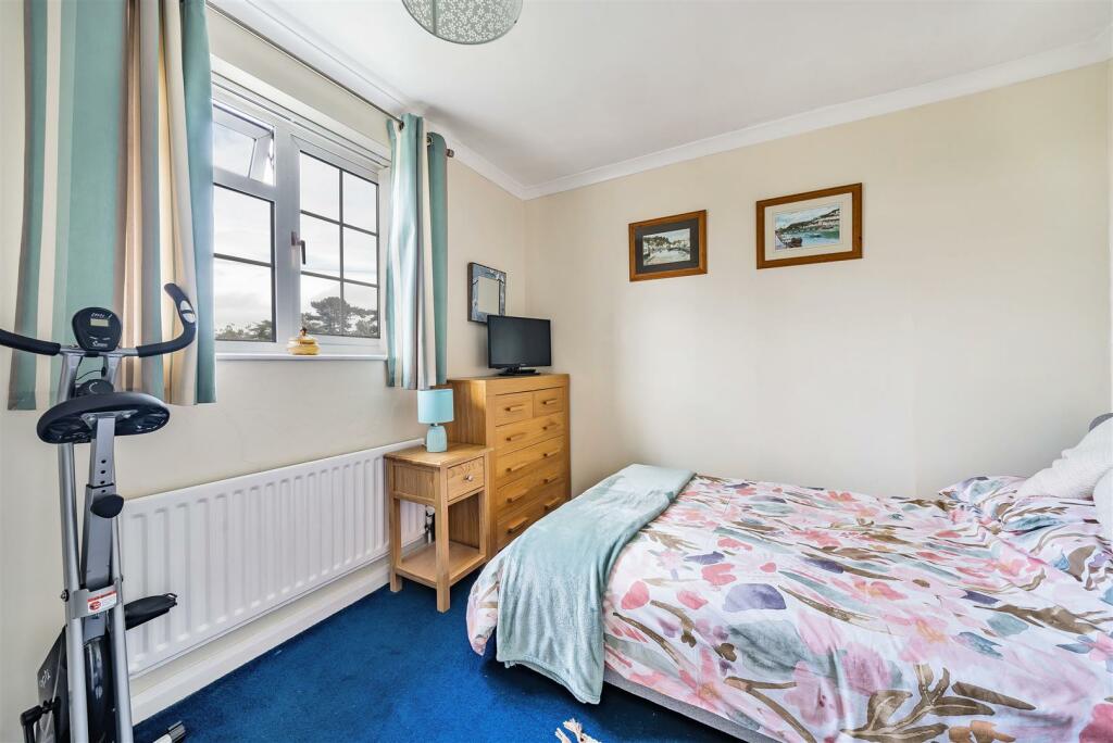 Bedroom (2).jpg