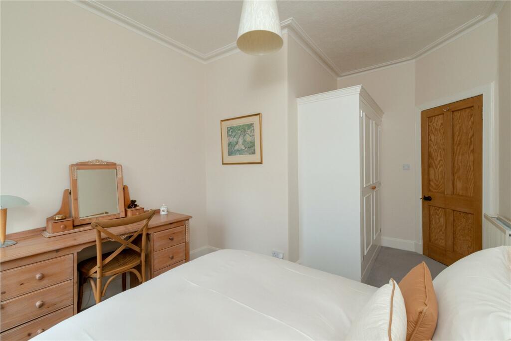 Moira Terrace 16