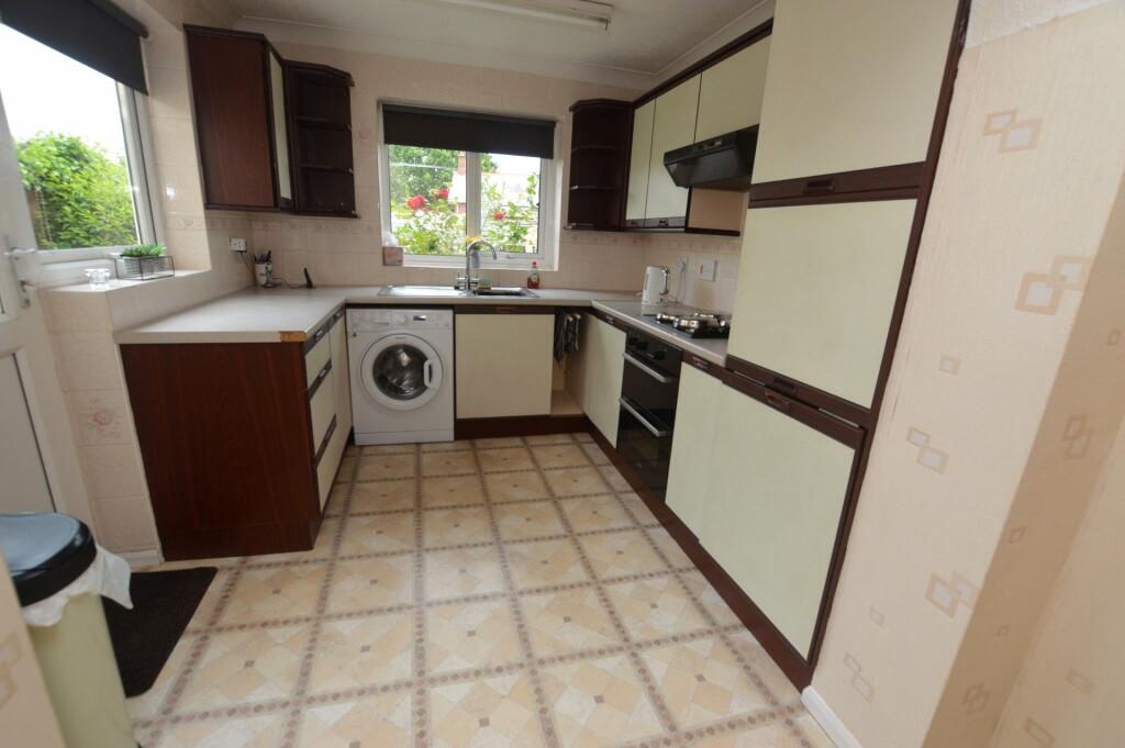 Kitchen/B'Fast Room