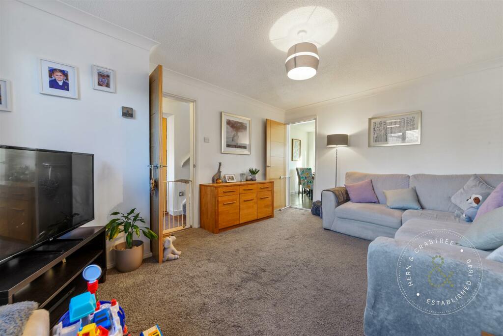 Ambergate-Drive-13.jpg