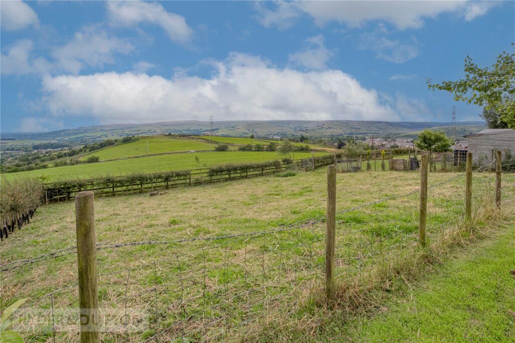 Gardens &amp; Views