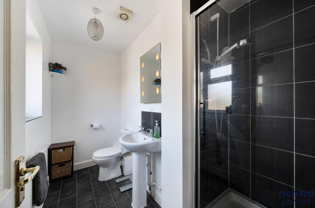 963c2d8a55d54a31b11d9762e23446e0