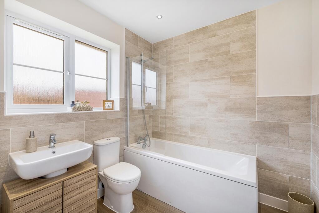 6 Sparrow Drive (Holbeach)-28