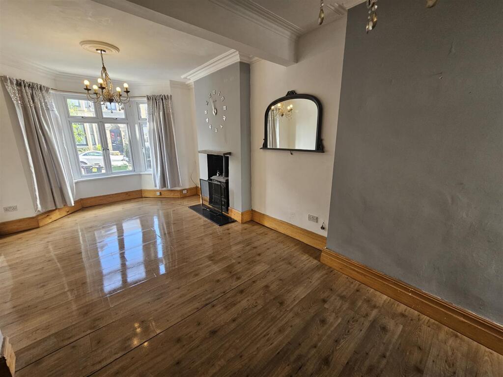 Lounge Dining Room