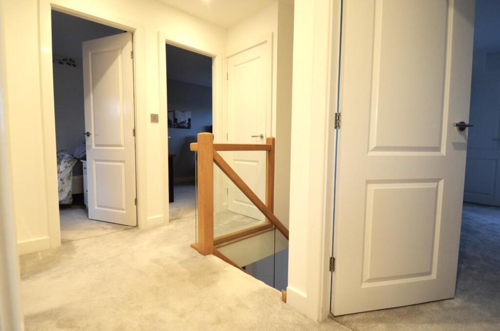 Bletchley - Landing .JPG