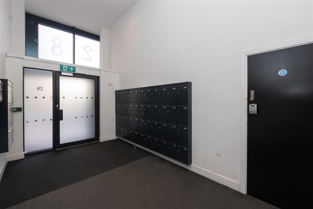 Flat-9-28-Baldwin-Street-BS1-19.jpg