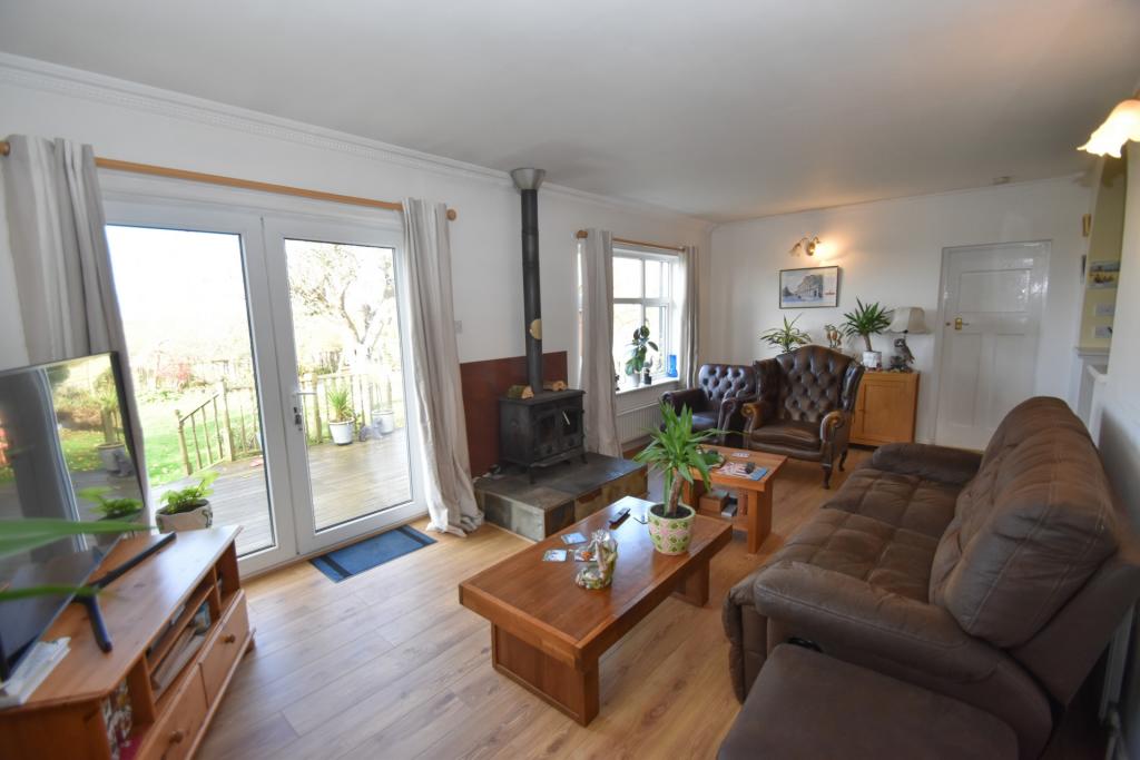sitting/family room