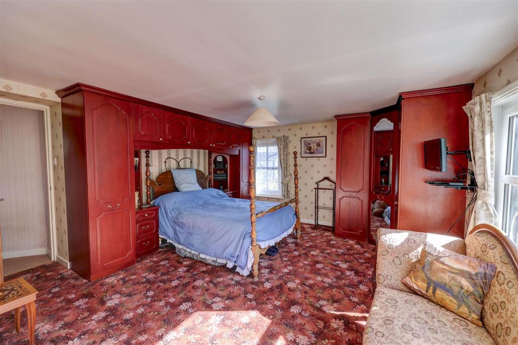 Principal Bedroom