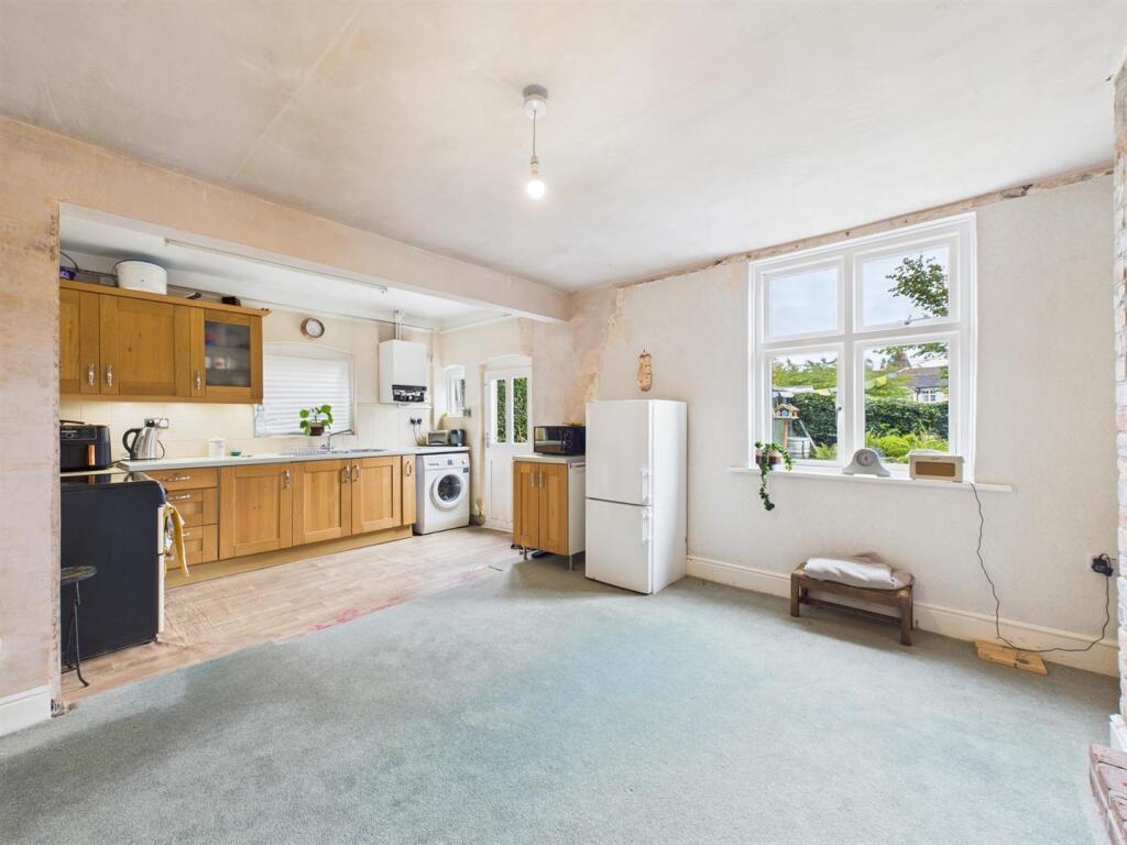 Open Plan Kitchen/Dining Room