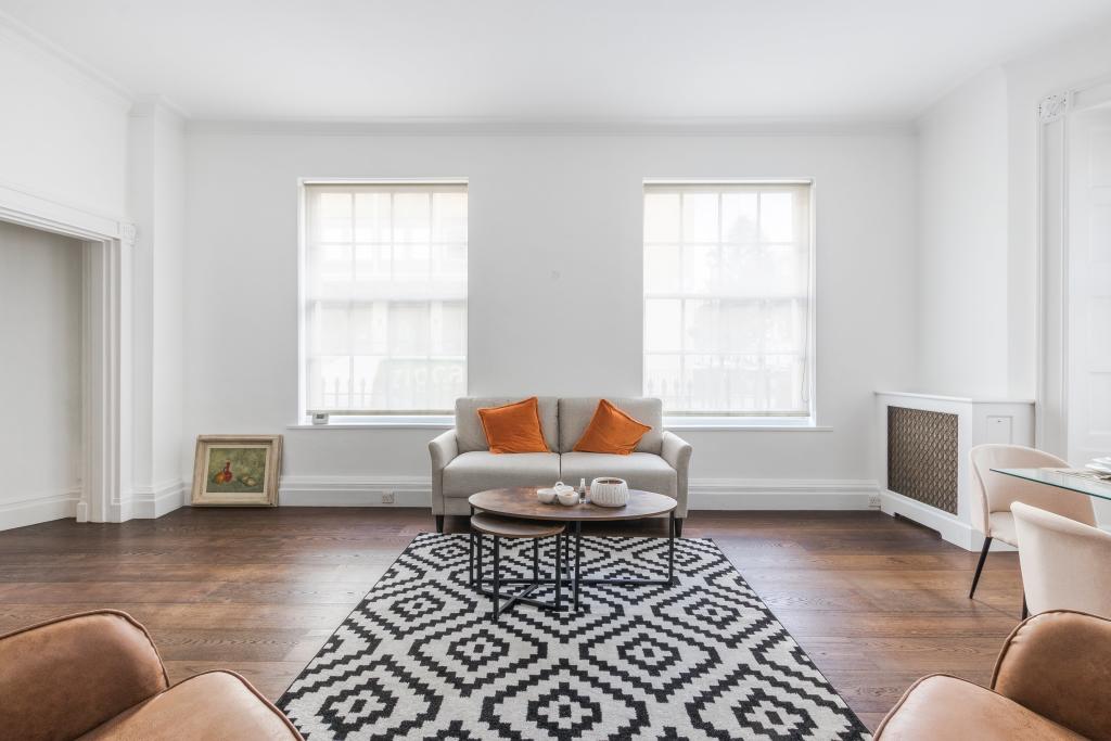 Montagu Square 33B, 