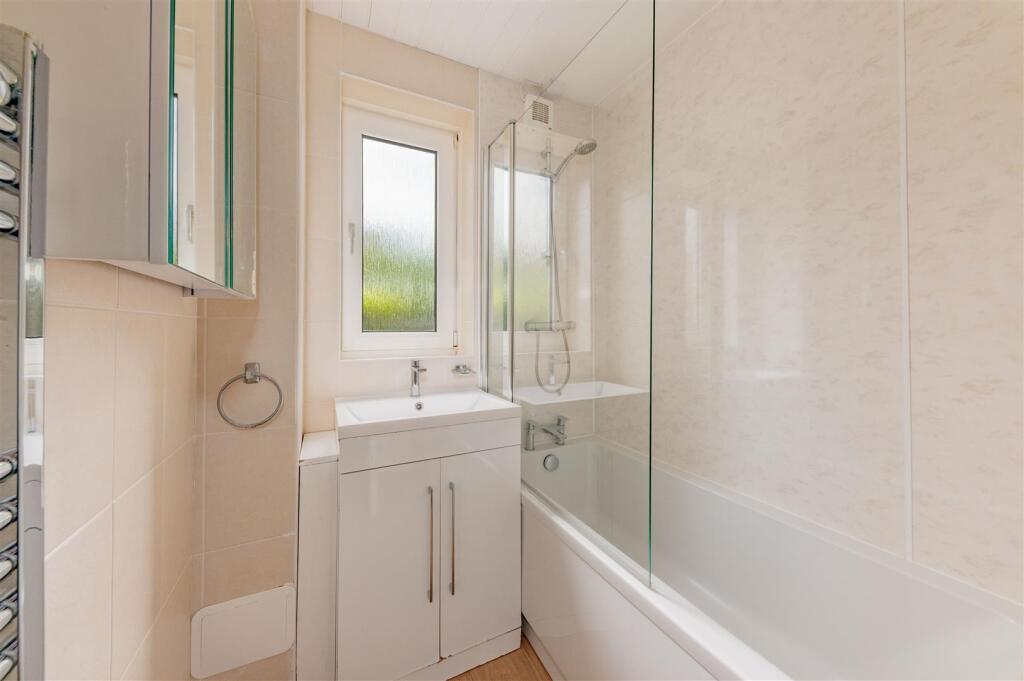 GL 33 Ballindean Road Dundee-7.JPG