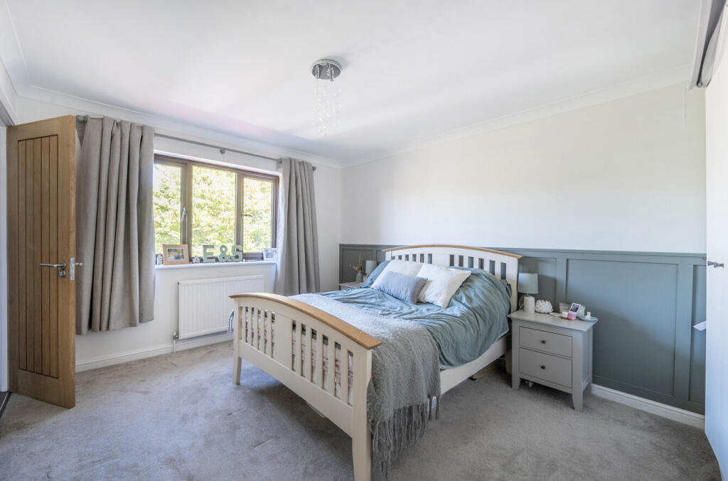 1357850-5-68d580f...