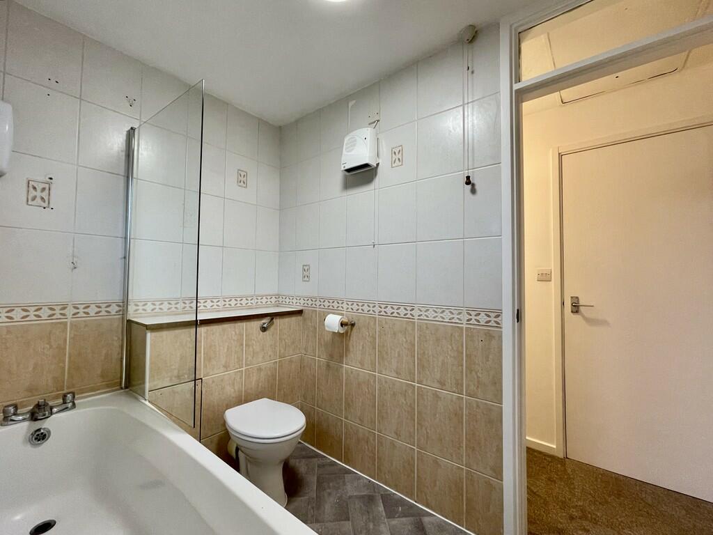 Bathroom (2)