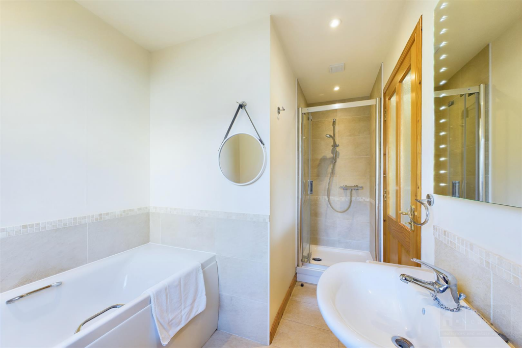 Forest Trail Lodge-24.png