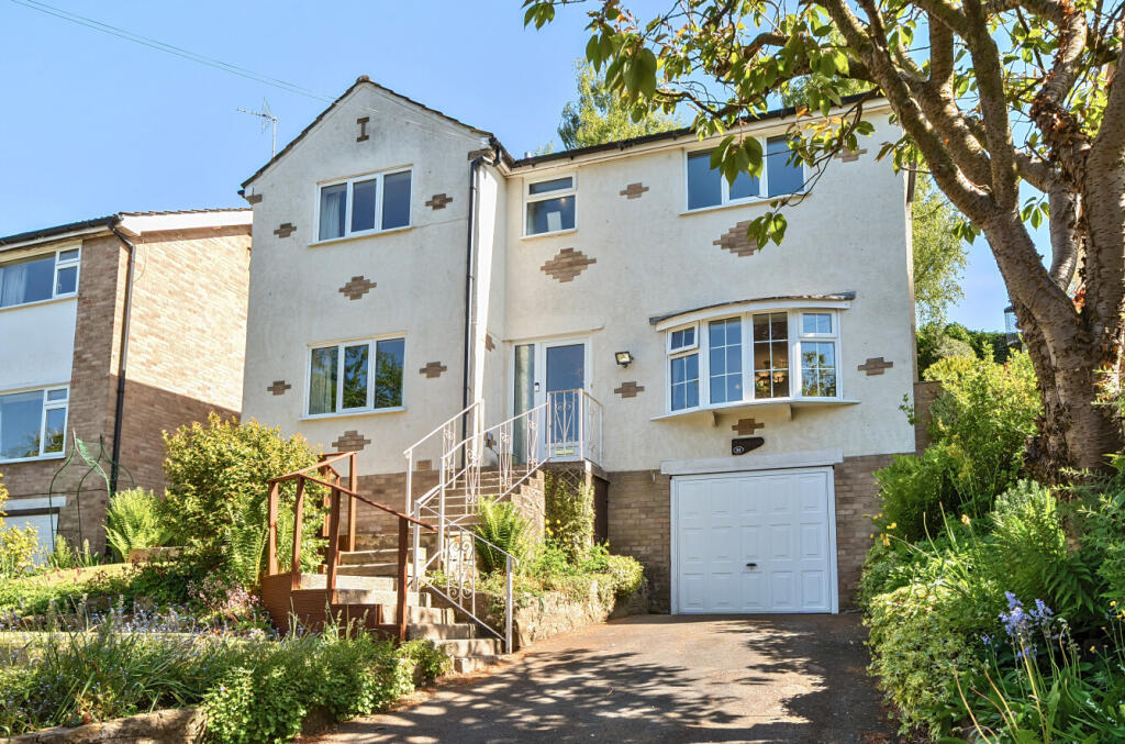 1298401-9-682de9b...