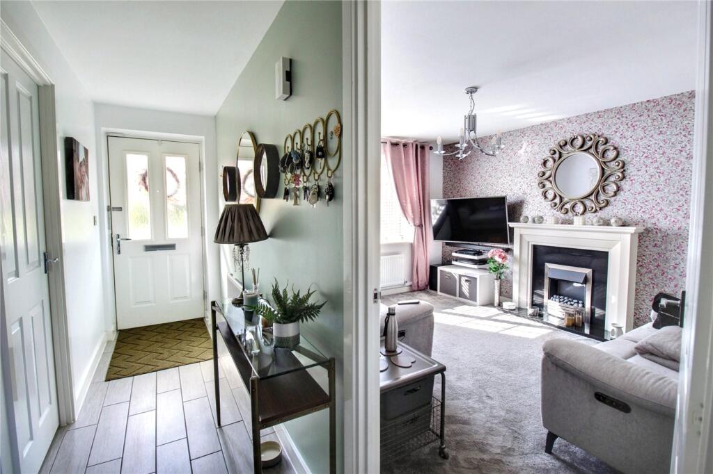 Hallway &amp; Lounge