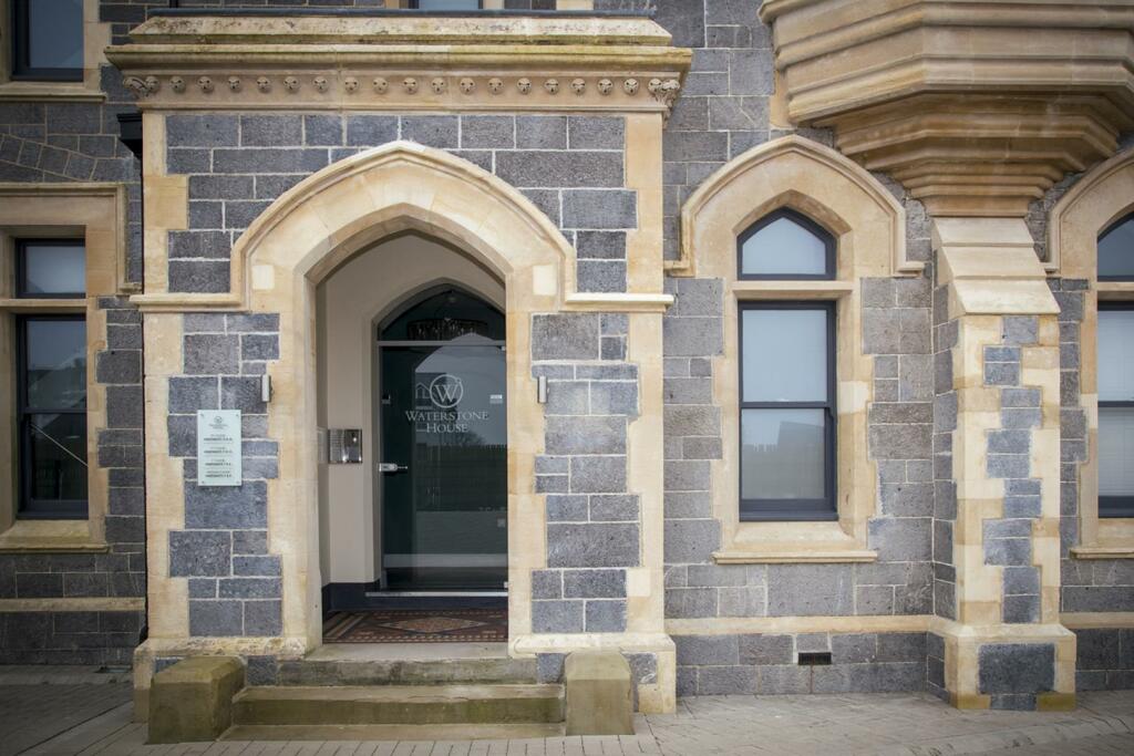 11 Waterstone House Tenby-51.jpg